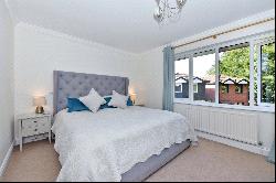 Portmore Quays, Weybridge, Surrey, KT13 8HF