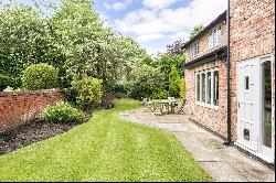 Bollin Hill, Wilmslow, Cheshire, SK9 4AW