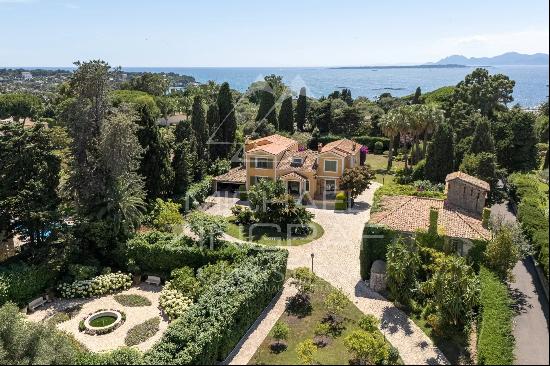 Exclusive Domain Properties in Cap d'Antibes west side with 4873 sqm landscaped park