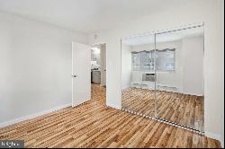 2101 Chestnut Street Unit 320, Philadelphia PA 19103