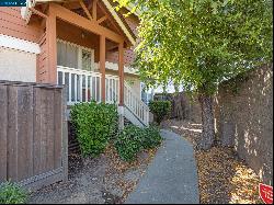 52 Chaucer Ln, Fairfield CA 94533