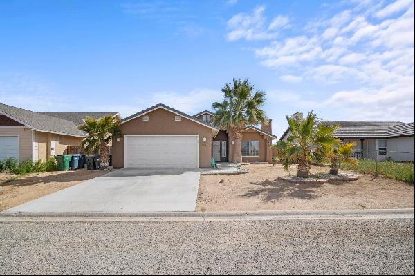 8368 Charles Place, California City CA 93505