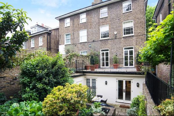 A five bedroom family home in the heart of Maida Vale.