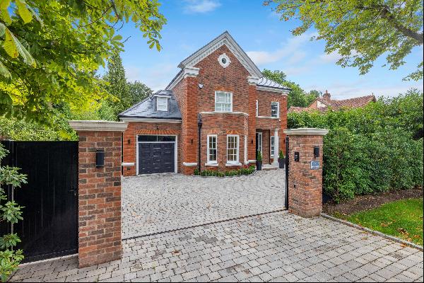 A stunning newly constructed family home on the Wentworth Estate.