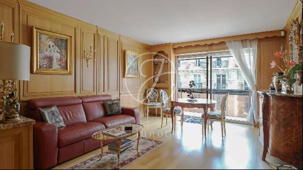 Apartment for sale in Paris, France