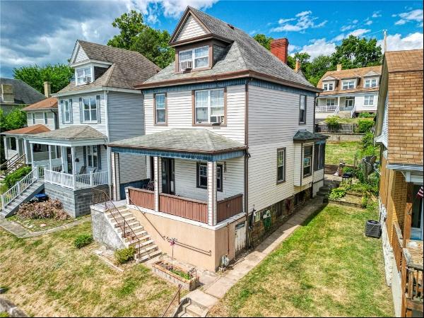 351 Center Ave, West View PA 15229