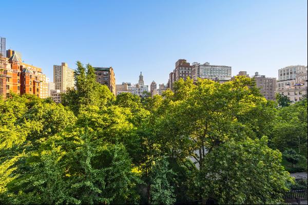 Residence 5A/6A at One Lexington Avenue is a rarely available grand scale duplex home o