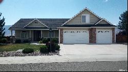 2910 La Cresta Cir, Minden NV 89423