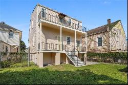 1818 Ursulines Avenue Unit 1818, New Orleans LA 70116