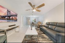 5217 Poppy Pl Unit 104, Delray Beach FL 33484