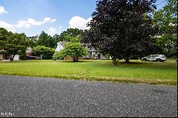 6 Lakevilla Dr, Voorhees NJ 08043