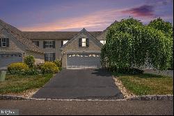 1149 Harrogate Way, Ambler PA 19002