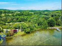 1777 S Lake Shore Drive, Lake Leelanau MI 49653