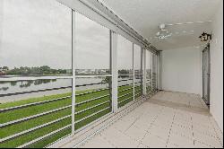 2074 Exeter E #2074 E, Boca Raton FL 33434