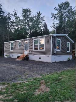 214 Depot Road, Warren ME 04864