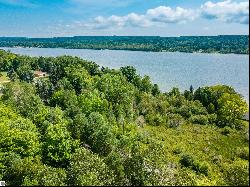 1777 S Lake Shore Drive, Lake Leelanau MI 49653