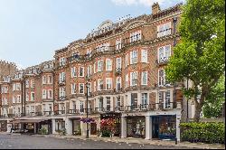 Immaculately refurbished five bedroom apartment in Mayfair