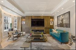 Immaculately refurbished five bedroom apartment in Mayfair