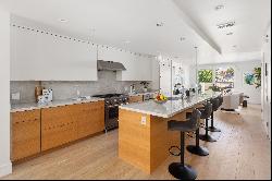 2779 Folsom Street #5