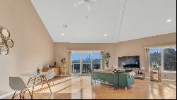 46 Legend Hills Drive, Edgewater, NJ 07020