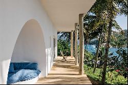 Beautiful private island in Paraty with 656,168 sq. ft., 09 suites, private pier