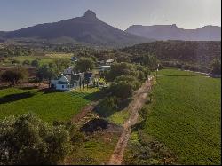 Charming Lifestyle Farm with Newly Renovated Graaff-Reinet Farmhouse