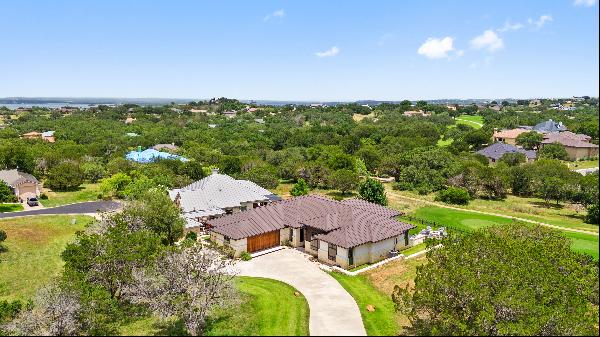 One level Contemporary on Applerock Golf Course