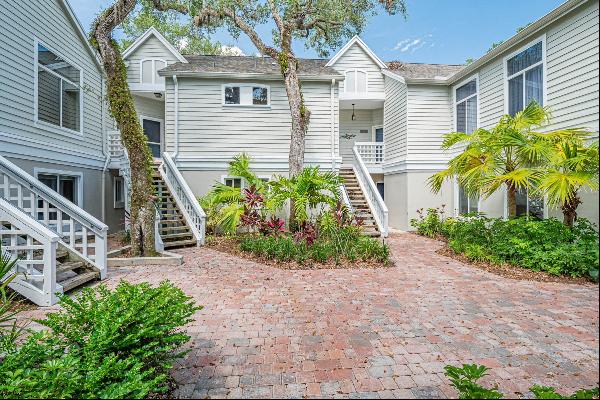 1335 Winding Oaks Circle E, #1001, Vero Beach, FL