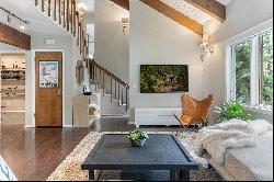 3-bedroom 3 bath duplex blends modern and rustic with tasteful upgrades