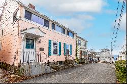 Delightful 2 Bedroom Colonial