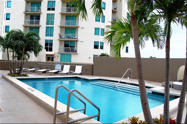 9055 SW 73rd Ct Unit 802, Miami FL 33156