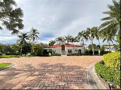 1530 CLERMONT DR #304, Naples FL 34109