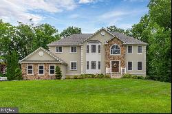 301 Fox Run Court, Mullica Hill NJ 08062