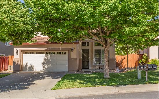 Lovely West Fairfield Rolling's Hills Home