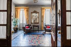 Large art deco style house in Narbonne town centre