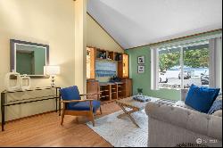 4300 NE Sunset Boulevard #D6, Renton WA 98059