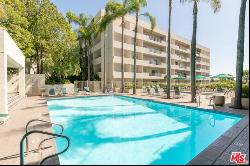 1131 Alta Loma Road #422, West Hollywood CA 90069