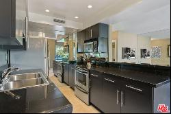 1131 Alta Loma Road Unit 422, West Hollywood CA 90069