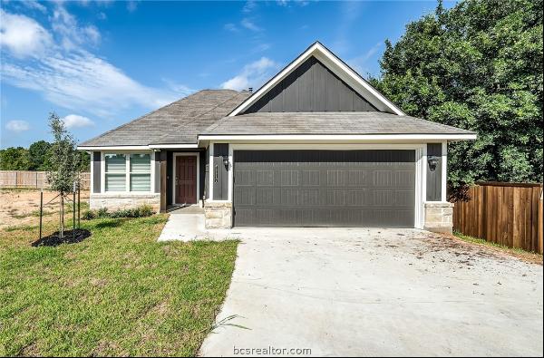 2801 Messenger Way, Bryan TX 77803