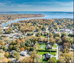 New Construction - East Quogue 5 bed/4 bath $2.695M