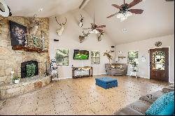 385 Turkey Drive, Canyon Lake, TX 78133