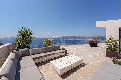 Exclusive frontline villa in Santa Ponsa