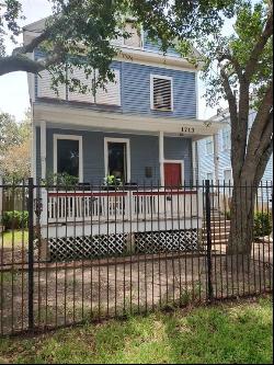 1713 Moody Avenue, Galveston TX 77550