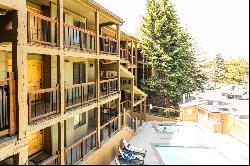 Park City Condo with Views and Walk to Skiing