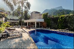 House designed by Oscar Niemeyer in Jardim Botanico