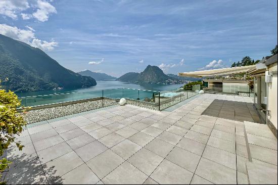 Lakefront Living with Rooftop Splendor