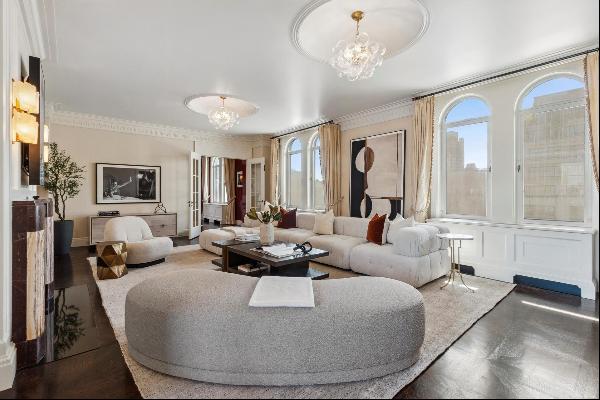 Welcome to 800 Park Avenue, residence 15, a mint-condition grand apartment featuring arche