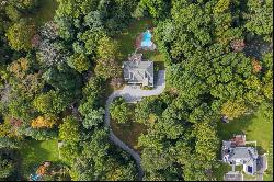 280 Southdown Road, Lloyd Harbor, NY 11743