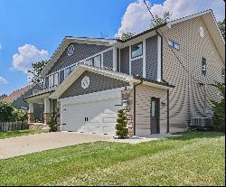 Gorgeous Frontenac Home in Ladue Schools