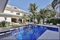 House in gated community with extensive leisure area